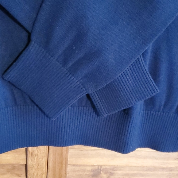 Hilfiger sweater - Picture 4 of 4